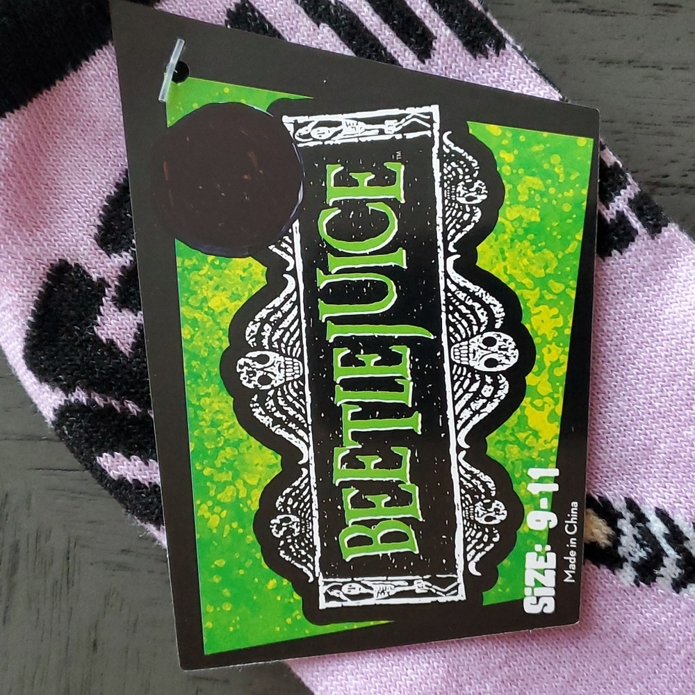 Beetlejuice novelty socks - Picture 2 of 7